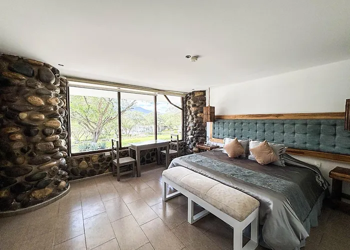 Tunas & Cabras Hotel