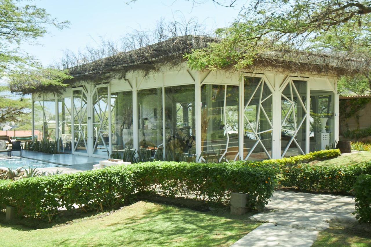 Tunas & Cabras Lodge *